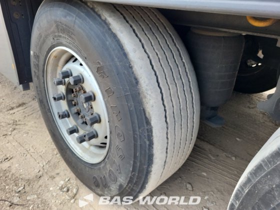 施密茨开利冷藏半挂车