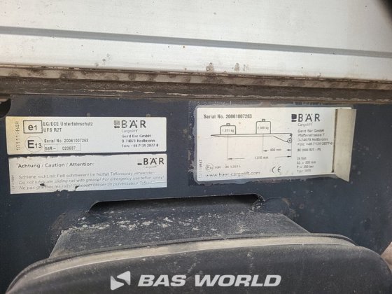 施密茨开利冷藏半挂车