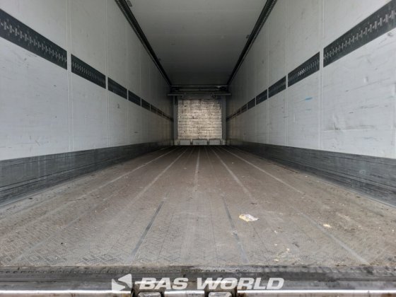 施密茨开利冷藏半挂车