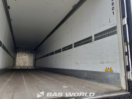 施密茨开利冷藏半挂车