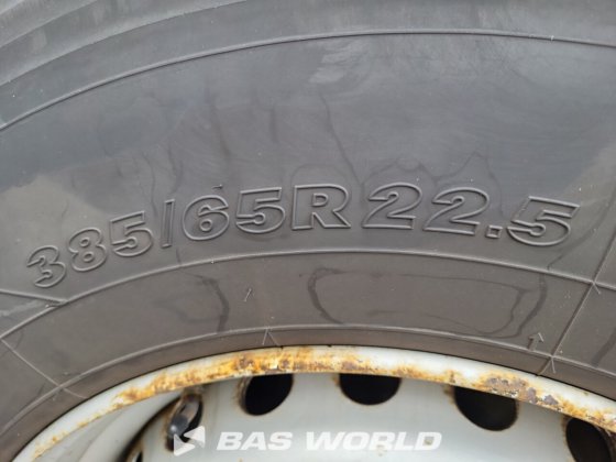 施密茨开利冷藏半挂车