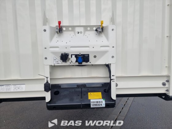 クローネ・クローズドボックス・セミトレーラー