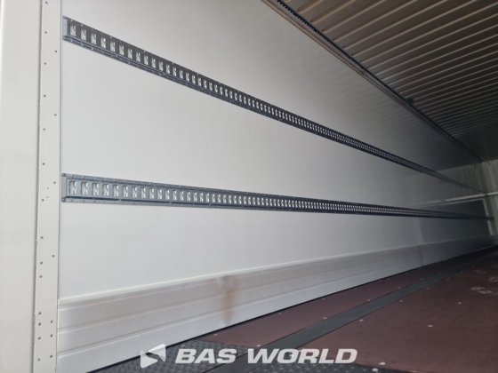 クローネ・クローズドボックス・セミトレーラー