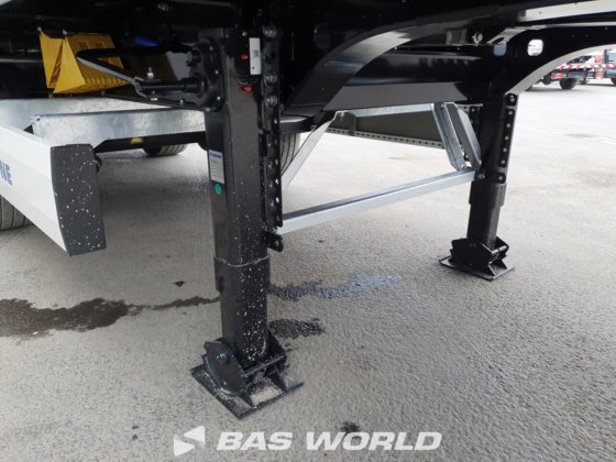 クローネカーテンサイドセミトレーラー