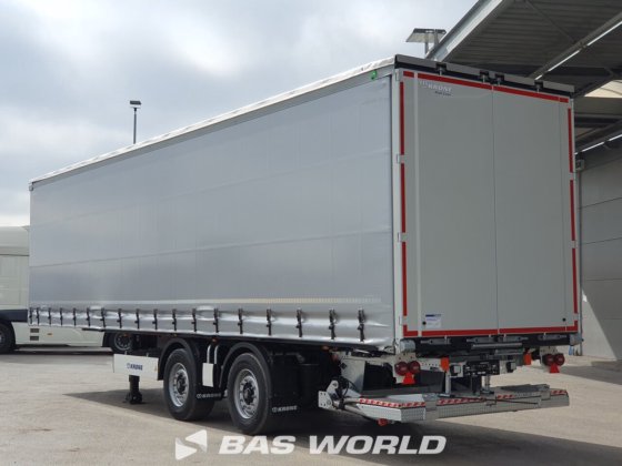 クローネカーテンサイドセミトレーラー