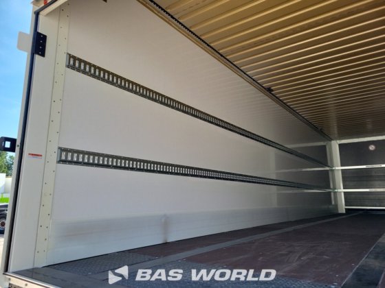 Krone 封闭箱式半拖车