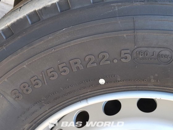 Krone 封闭箱式半拖车