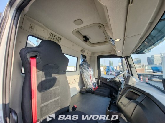依维柯 X-Way 460 6X4 底盘卡车