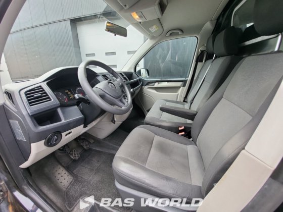 大众 Transporter 封闭箱式货车