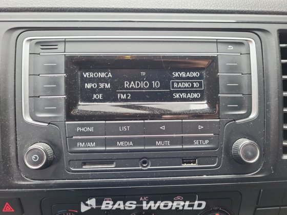 フォルクスワーゲン トランスポーター クローズドボックスバン