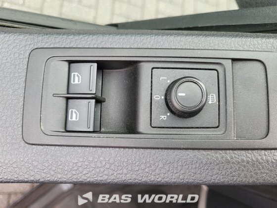 フォルクスワーゲン トランスポーター クローズドボックスバン