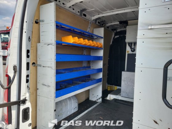 ルノーマスター145PK油圧作業台