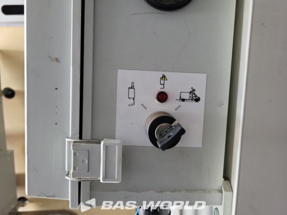 ルノーマスター145PK油圧作業台