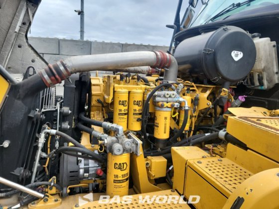 キャタピラー740 Bダンプトラック