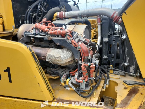 キャタピラー740 Bダンプトラック