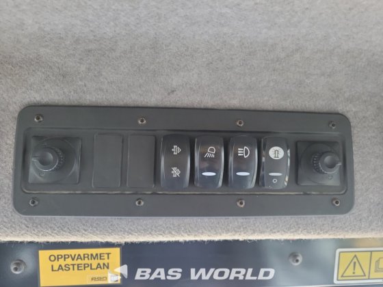 キャタピラー740 Bダンプトラック