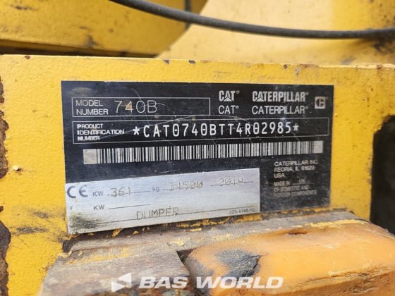 キャタピラー740 Bダンプトラック