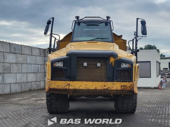 キャタピラー740 Bダンプトラック