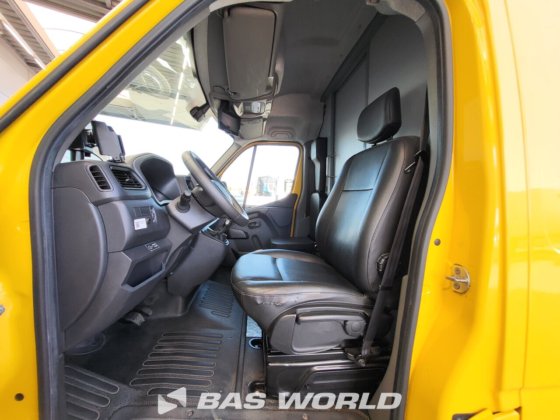 ルノー マスター Z.E. 77PK クローズドボックスバン