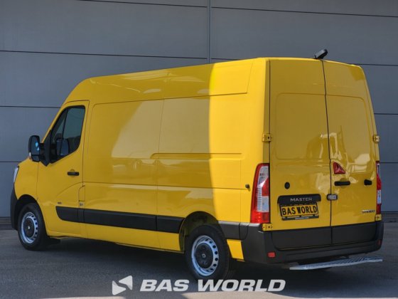 ルノー マスター Z.E. 77PK クローズドボックスバン