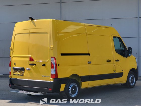 ルノー マスター Z.E. 77PK クローズドボックスバン