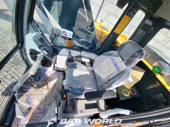 现代 R210 履带式挖掘机