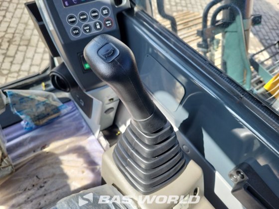 现代 R210 履带式挖掘机