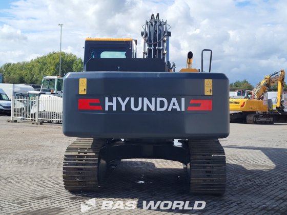 现代 R210 履带式挖掘机