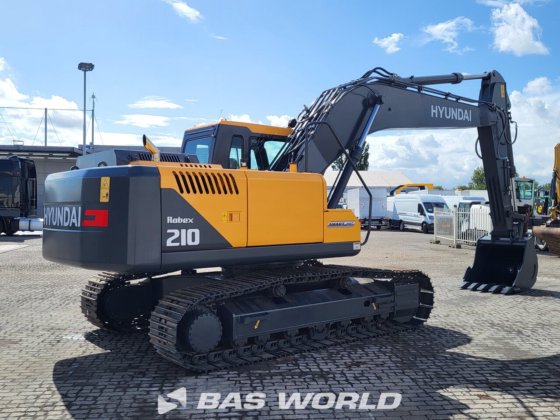 现代 R210 履带式挖掘机