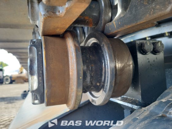 现代 R210 履带式挖掘机