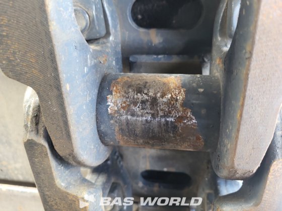 现代 R210 履带式挖掘机