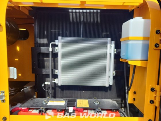 现代 R210 履带式挖掘机