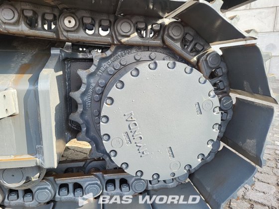 现代 R210 履带式挖掘机