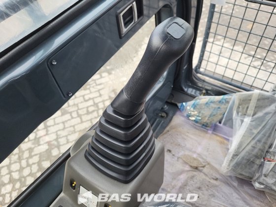 ヒュンダイ R210 クローラーショベル