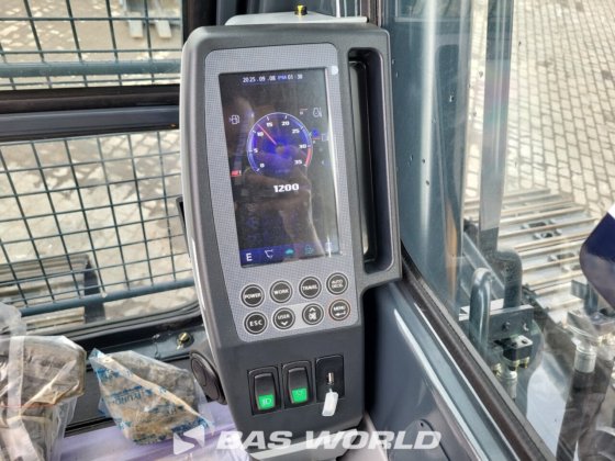 ヒュンダイ R210 クローラーショベル