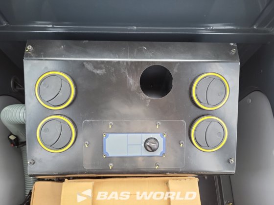 ヒュンダイ R210 クローラーショベル