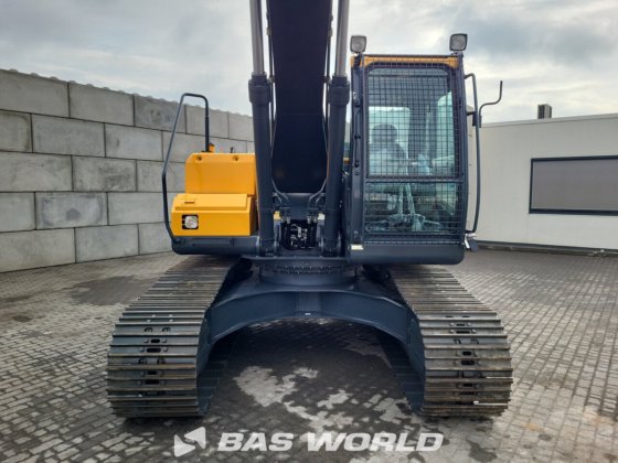 ヒュンダイ R210 クローラーショベル