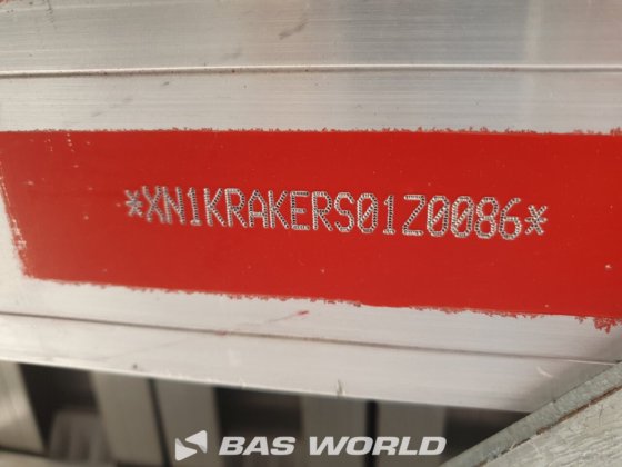 クレーカー・ウォーキング・フロア