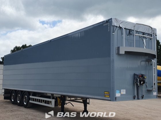 クレーカー・ウォーキング・フロア