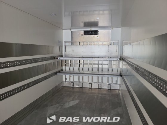 チェロー冷凍セミトレーラー