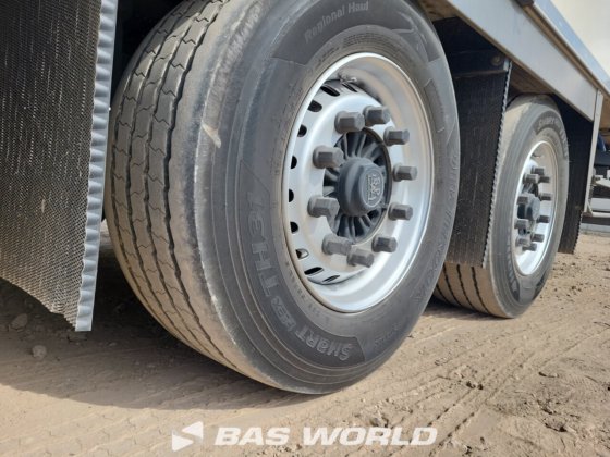 チェロー冷凍セミトレーラー