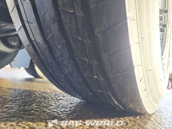 System Trailers Schiebeplanenauflieger