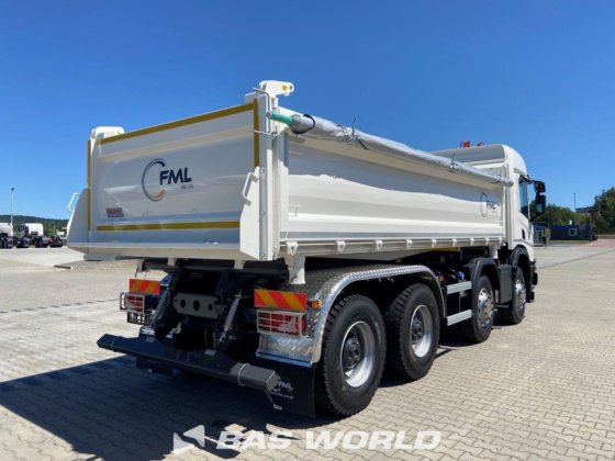 斯堪尼亚 P420 8X4 FML 自卸车