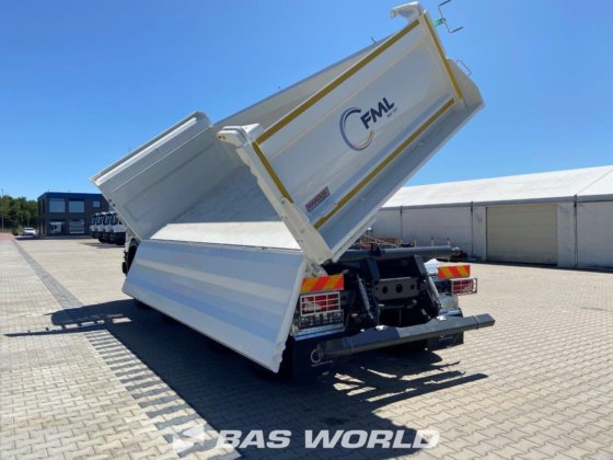 斯堪尼亚 P420 8X4 FML 自卸车