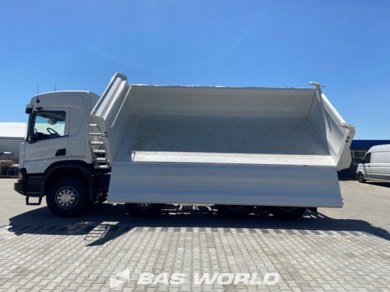 斯堪尼亚 P420 8X4 FML 自卸车