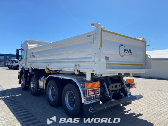 斯堪尼亚 P420 8X4 FML 自卸车