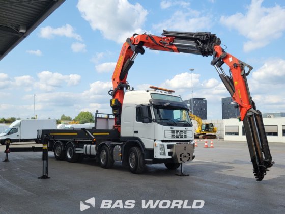 沃尔沃 FM 480 8X2 平板卡车