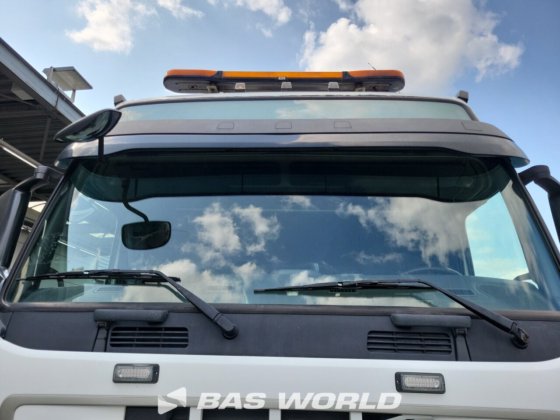 沃尔沃 FM 480 8X2 平板卡车