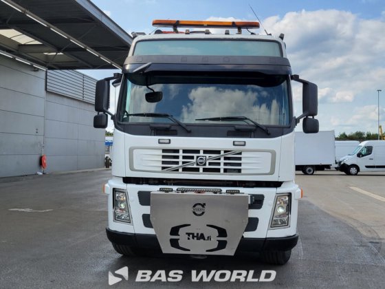 沃尔沃 FM 480 8X2 平板卡车