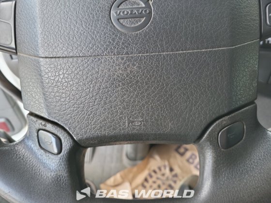 沃尔沃 FM 480 8X2 平板卡车